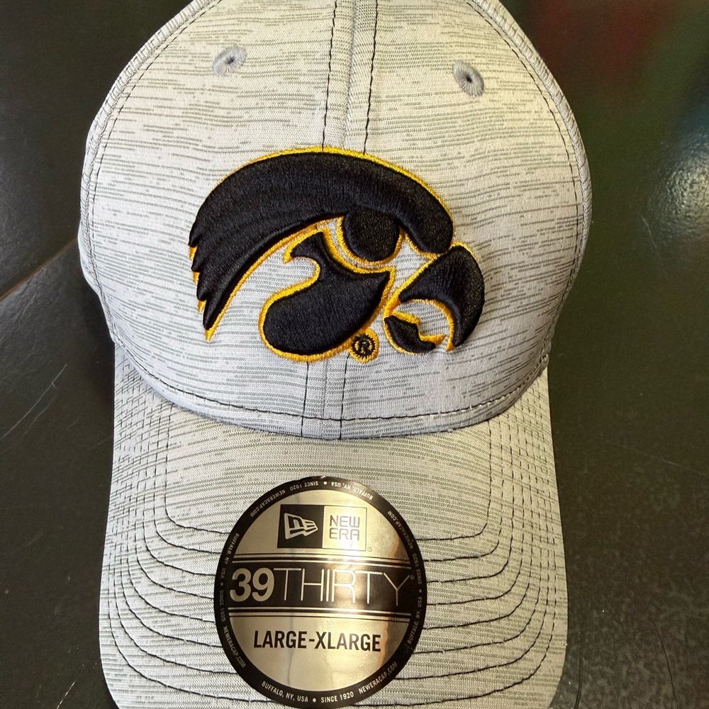 New Iowa Hawkeye Era Light Gray 39THIRTY Cap